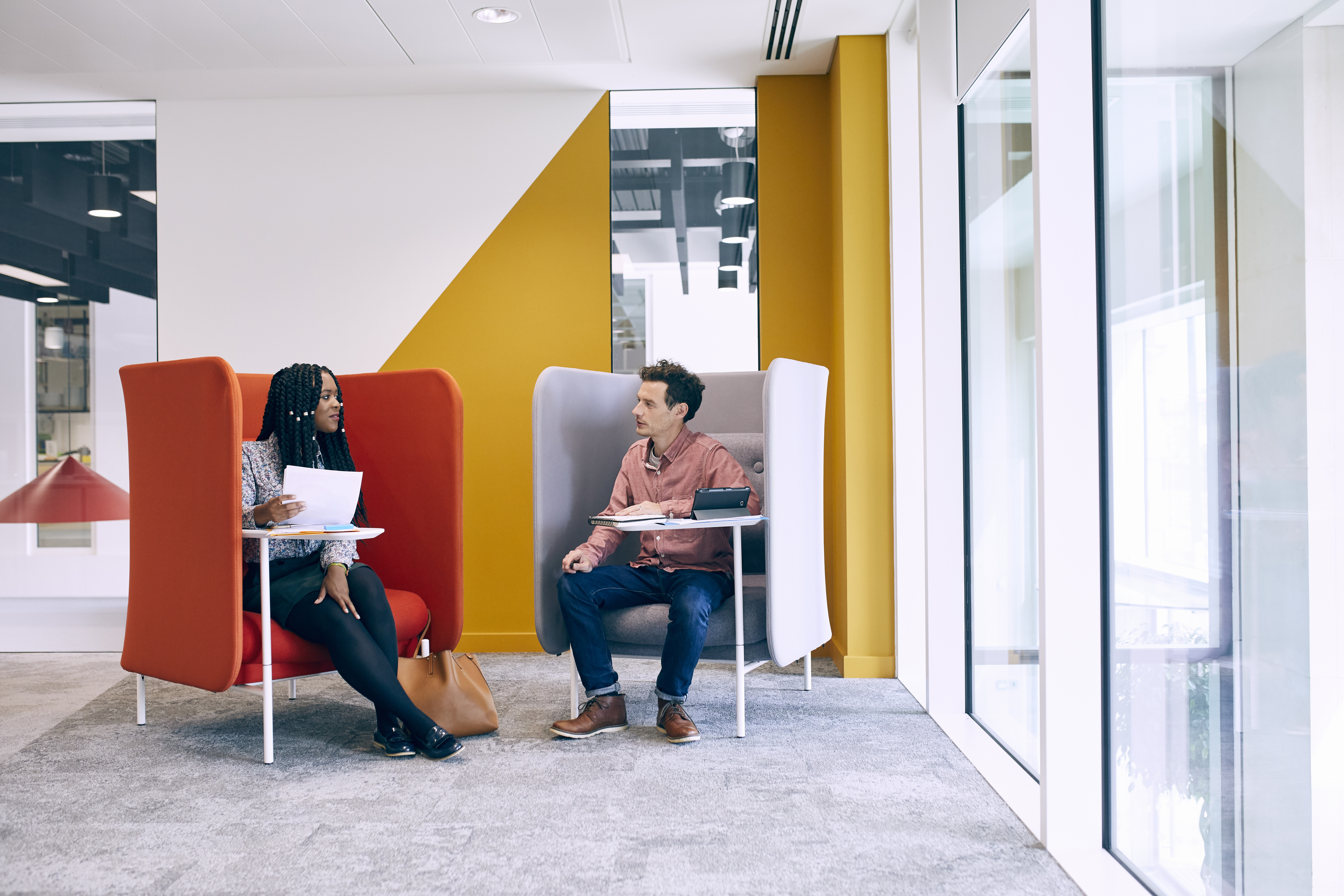 Portrayal of two Capella MBA students chatting